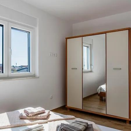 Lacic Apartament Vir