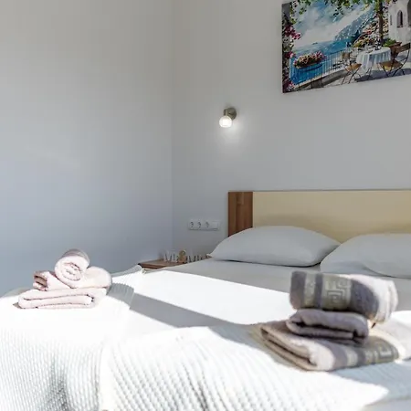 Lacic Apartament *